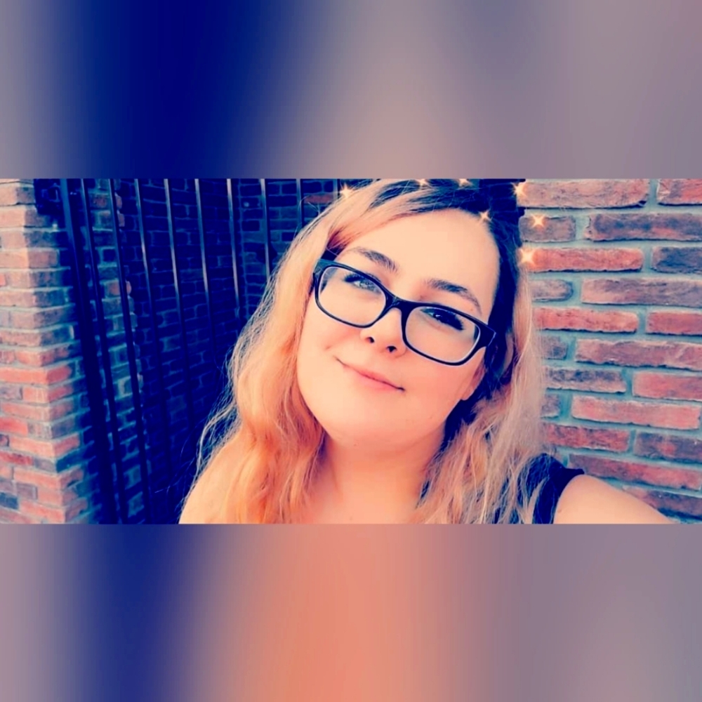 Meet your Posher, Breanna mae